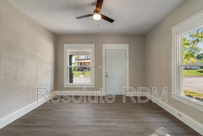 Building Photo - 1312 N Dearborn St