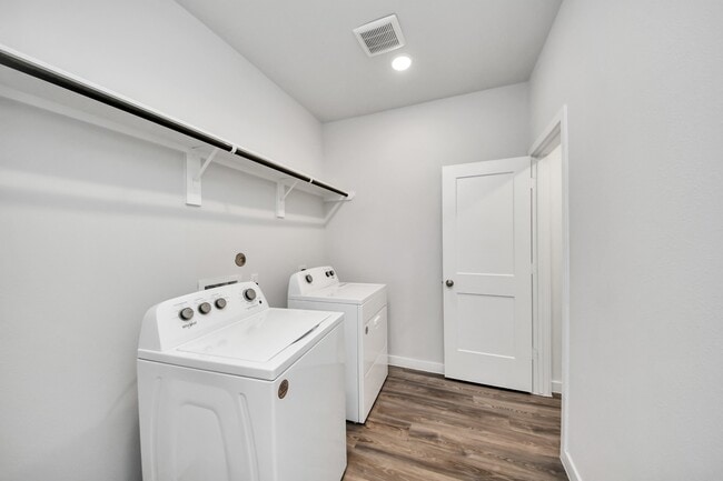 Building Photo - 5611 Fresh View Ct