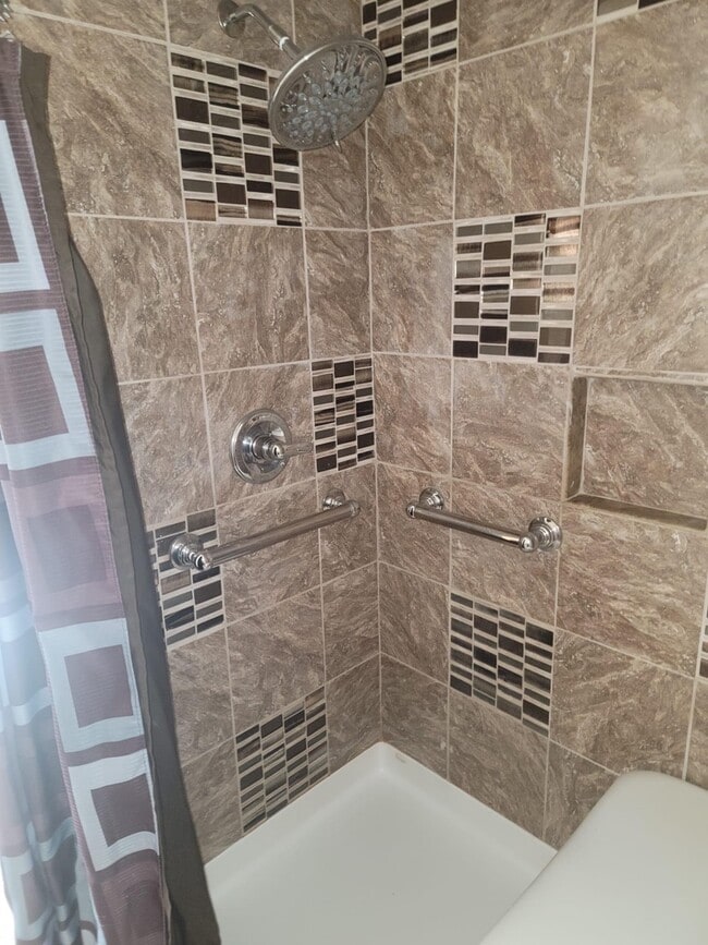 Building Photo - 22659 Old Hwy 169