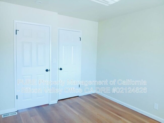 Building Photo - 5485 Soquel Dr