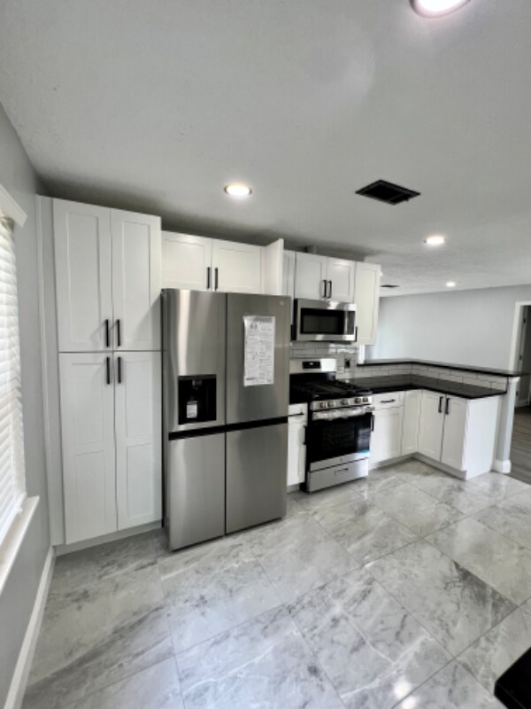 Building Photo - 5154 Balkin St