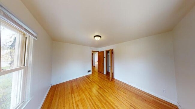 Building Photo - 820 N 13th St