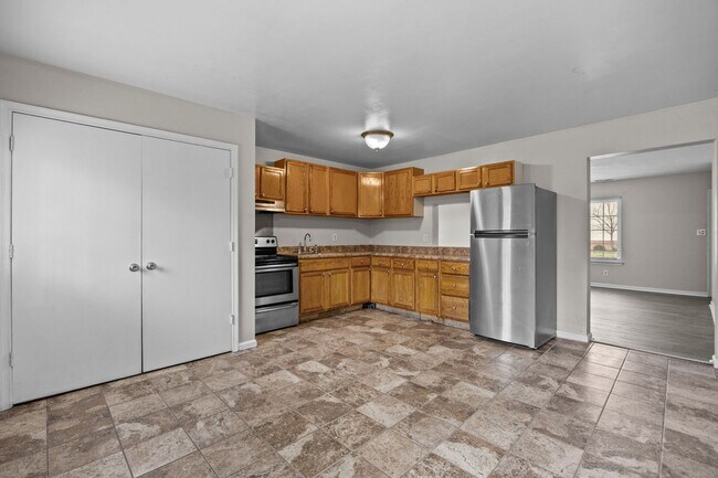 Building Photo - 3324 Kansas Ave