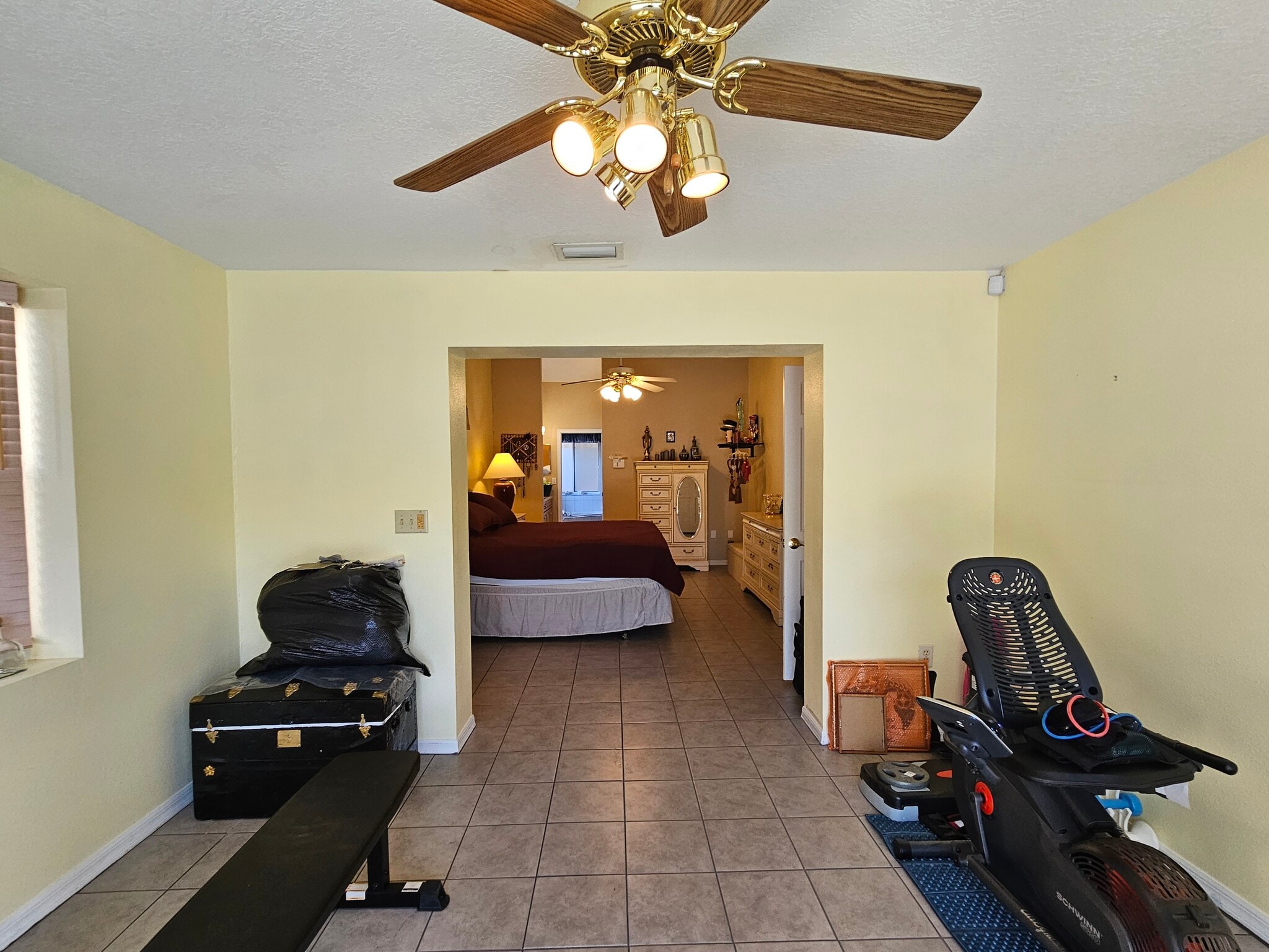Building Photo - 2210 Bayou Dr