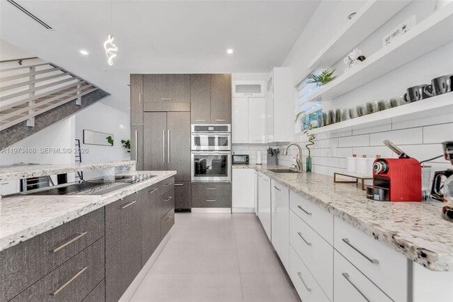 Building Photo - 3055 Carter St