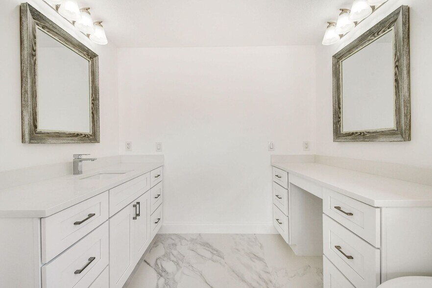 Building Photo - 207 Banyanwood Pt