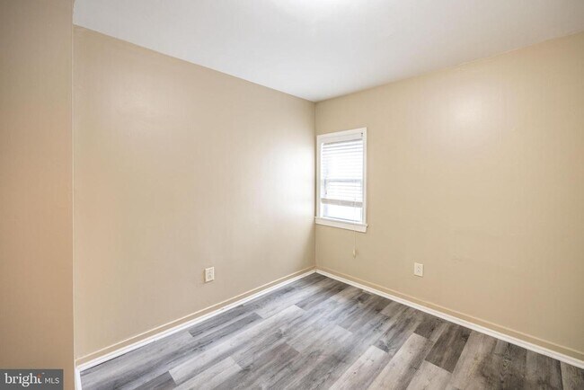 Building Photo - 2220 Fitzwater St