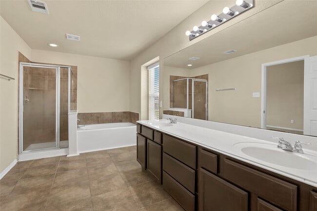 Building Photo - 18715 Windy Stone Dr