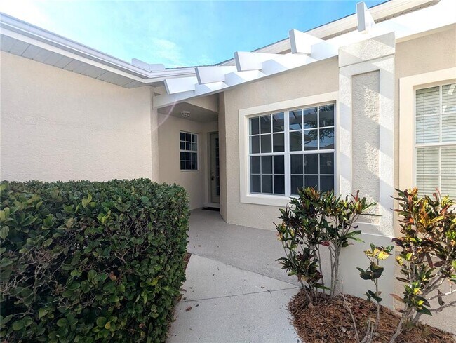 Building Photo - 2416 Magnolia Cir