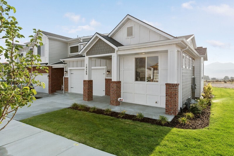 Building Photo - 14367 S Bella Vea Dr