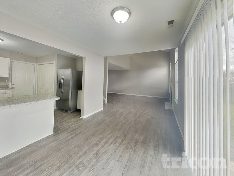 Building Photo - 6503 Townsend Way