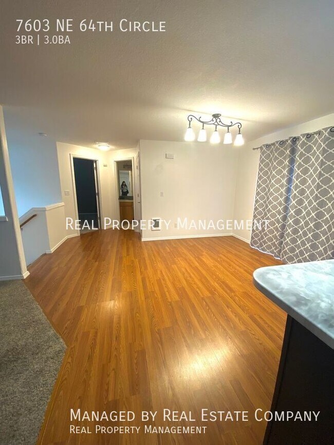 Building Photo - 7603 NE 64th Cir