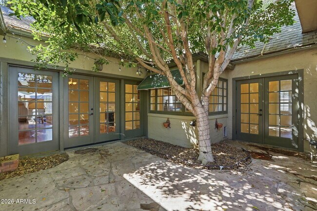 Building Photo - 1238 W Coronado Rd