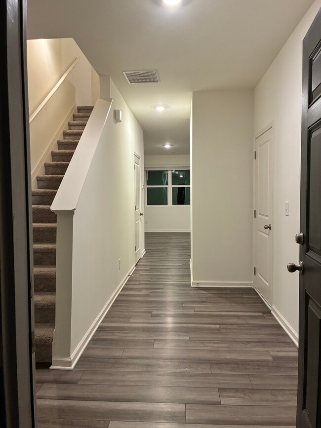 Building Photo - Cartersville Townhomes