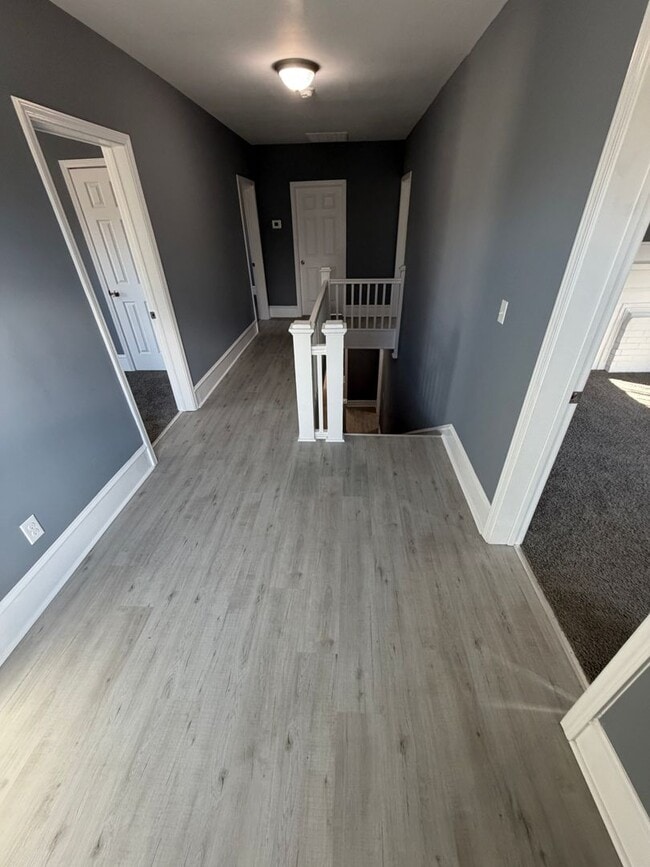 Building Photo - Amazing 7 Bedroom 2 bathroom updated home for rent in Burlington, NC