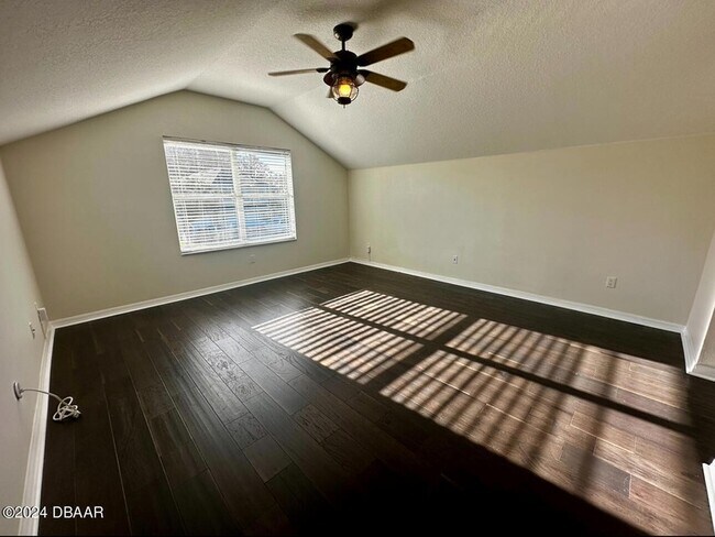 Building Photo - 1755 Creekwater Blvd
