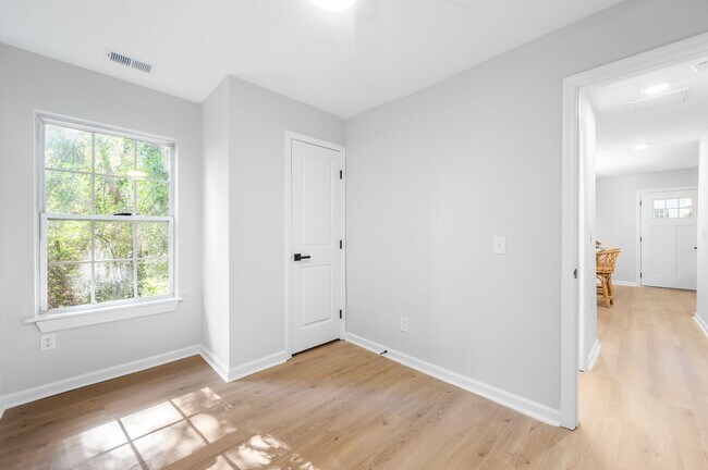 Building Photo - Bennett Yard