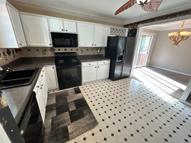 Building Photo - 3 Bedroom | 2.5 Bathroom Raleigh Home with...