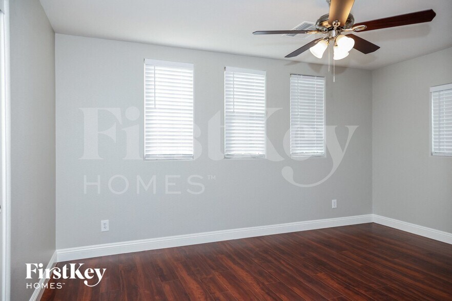 Building Photo - 152 Calm Morning Ave