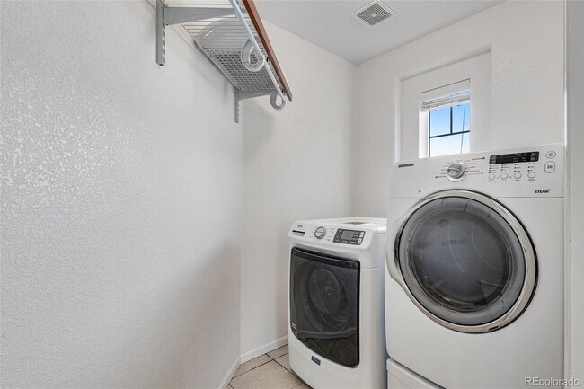 Building Photo - Fullerton Cir