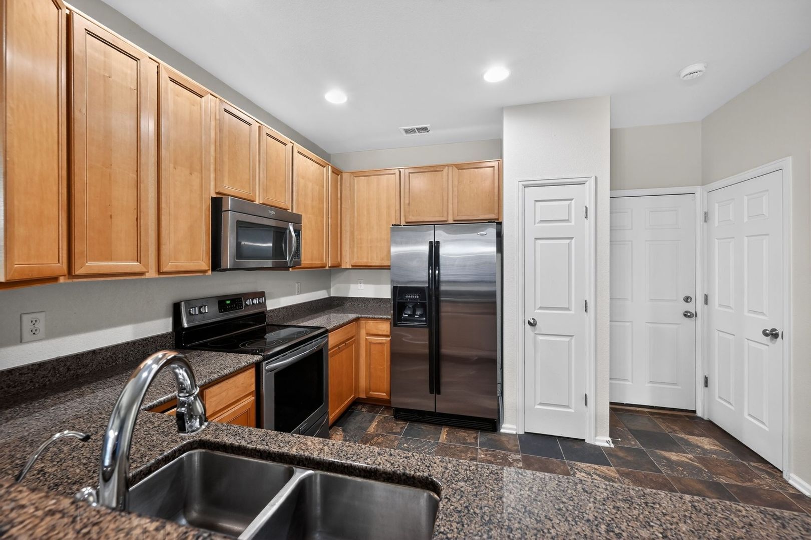 Building Photo - 12743 Leyden St