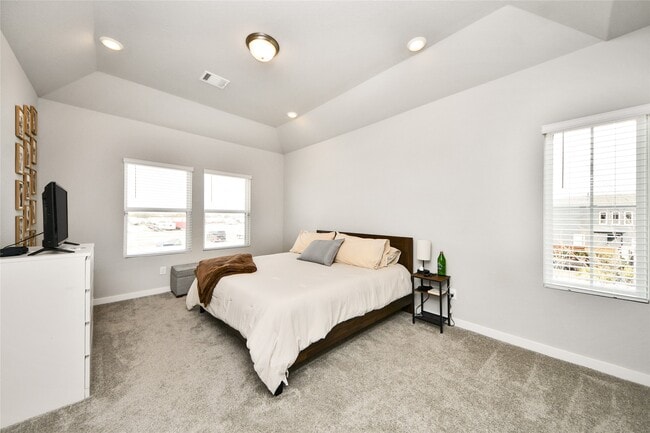 Building Photo - 14810 Slow River Ave