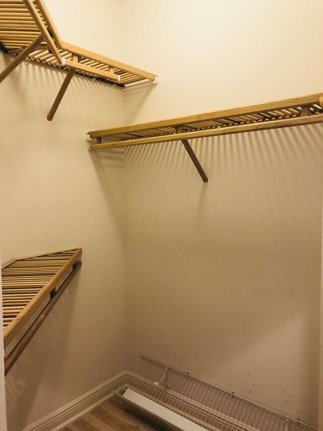 Building Photo - Experience Bell Tower Park. GATED ground floor 2 Bed 2 Bath Den 1 Car Garage Condo.