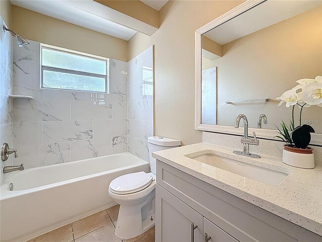 Building Photo - 8345 81st Ct N
