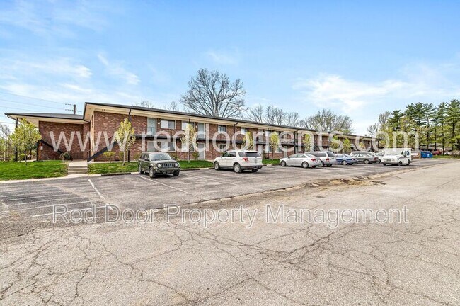 Building Photo - 10301 Medallion Dr