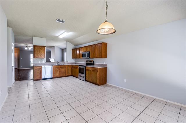 Building Photo - 9936 Carter Dr