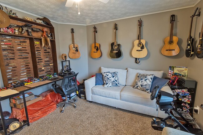 Building Photo - Welcome Home!