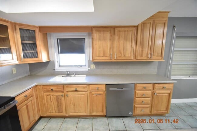 Building Photo - 6485 30th Ave N