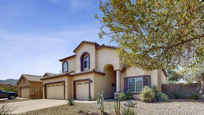 Building Photo - 8812 S 10th Dr