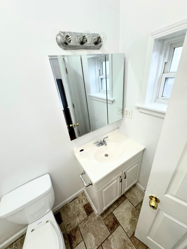 Building Photo - 2743 Pestalozzi St
