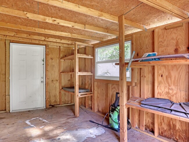 Building Photo - 9596 Richmond Cir