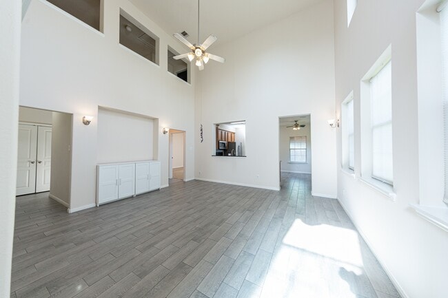 Building Photo - 2812 C St