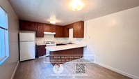 Building Photo - Spacious top floor 2 bedroom, walking dist...