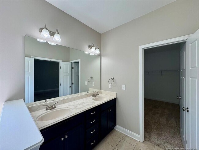 Building Photo - 112 Palmate Ct