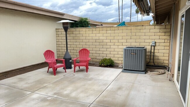 Building Photo - Amazing Grand Terrace Home