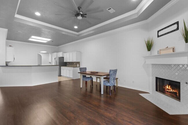 Building Photo - 405 Harbor Oaks Dr