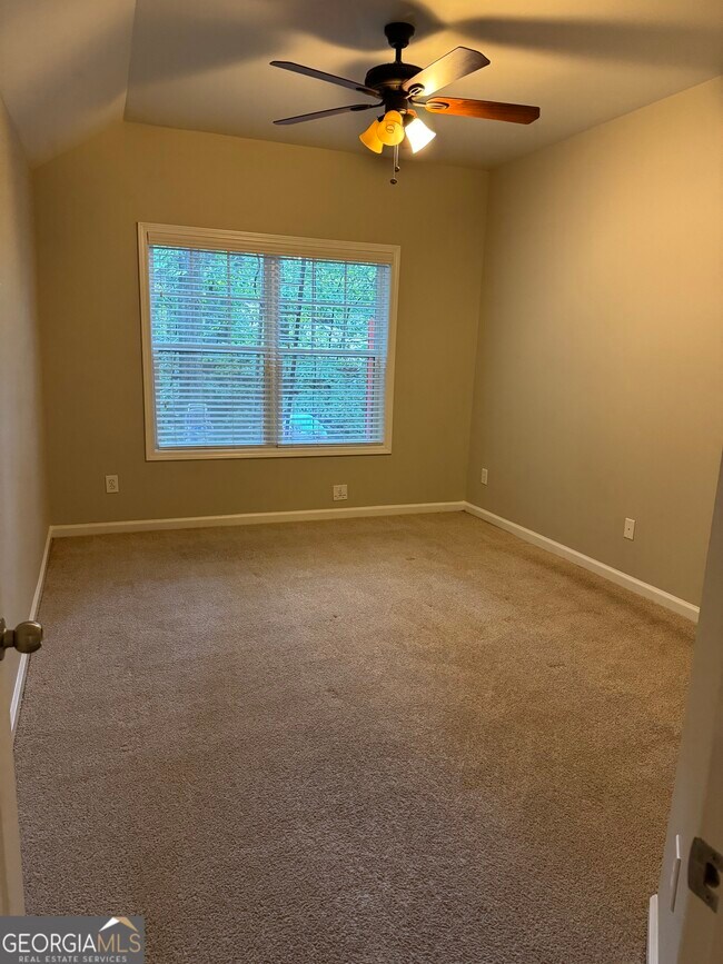 Building Photo - 5868 Norfolk ChaseRoad