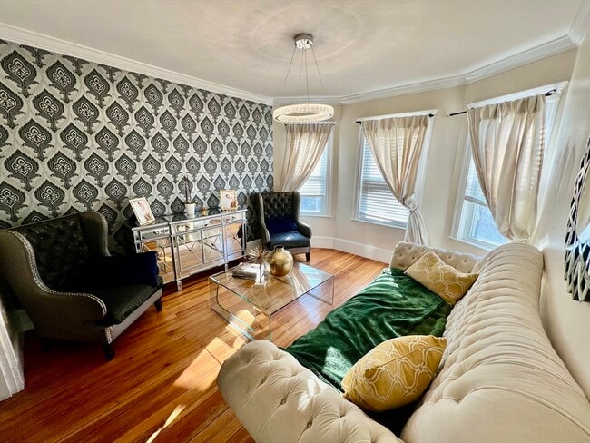 Building Photo - 41 Pearl St