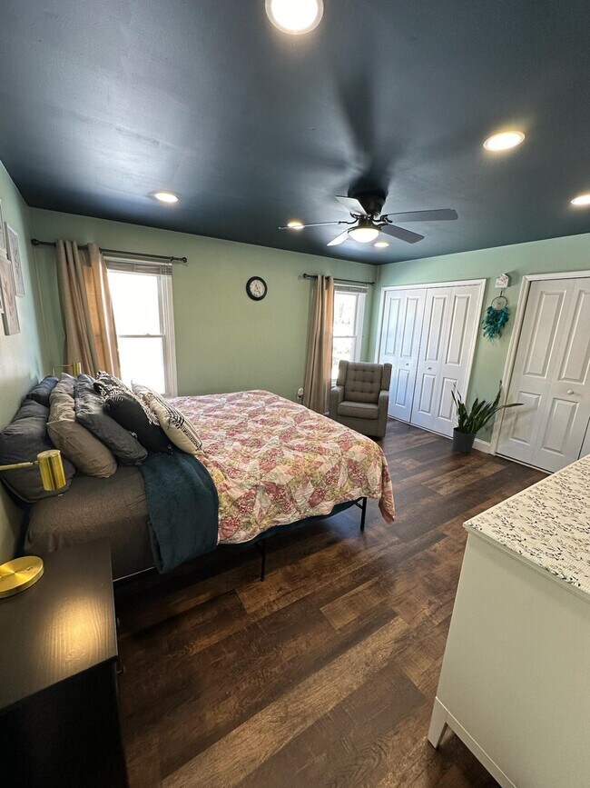 Building Photo - 5017 Saffron Dr