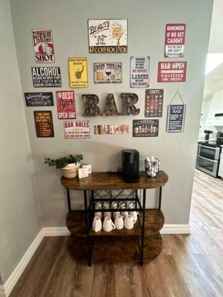 Building Photo - 6554 OR-238