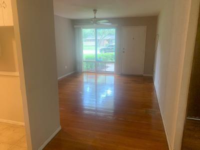 Building Photo - 1411 Greenbrier Dr