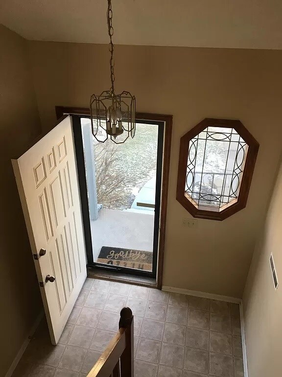 Building Photo - 3405 Comstock Ave