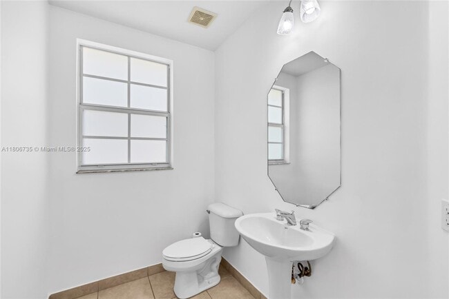 Building Photo - 2509 San Pietro Cir