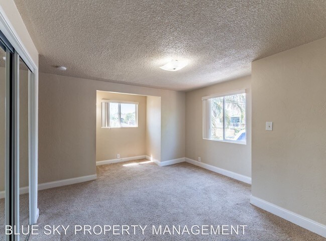 Building Photo - 4 br, 3.5 bath House - 4655 Grace Street