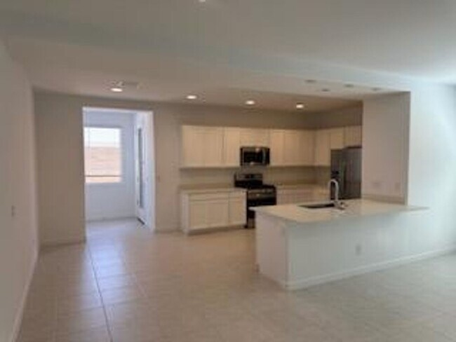 Building Photo - 24687 N 170th Dr