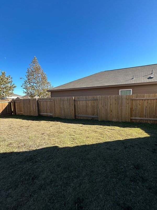Building Photo - 321 Sunnymeade Ln